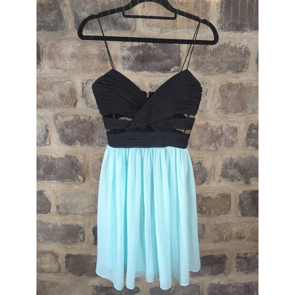 Hailey Logan By Adrianna‎ Papell Mini Dress Woman's 3/4 Formal Black Green Dance